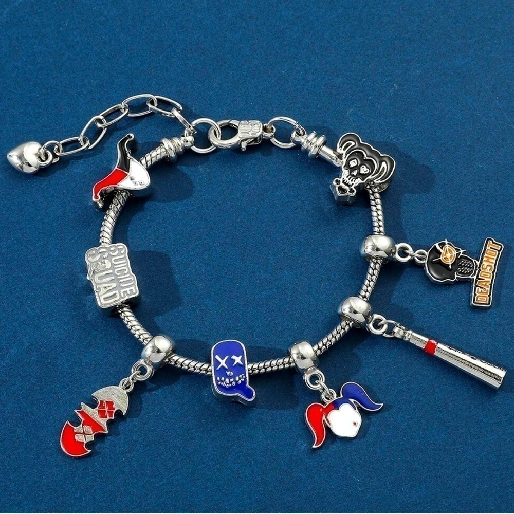 Silver Plated Suicide Squad Harley Quinn Themed Charm Bracelet Adjustable Sizing - Picture 1 of 7